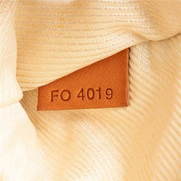 Louis Vuitton Cruise Line Bulle PM Hobo - Picture 10 of 11